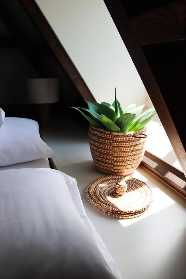 Hotel Dwars Амстердам Екстериор снимка