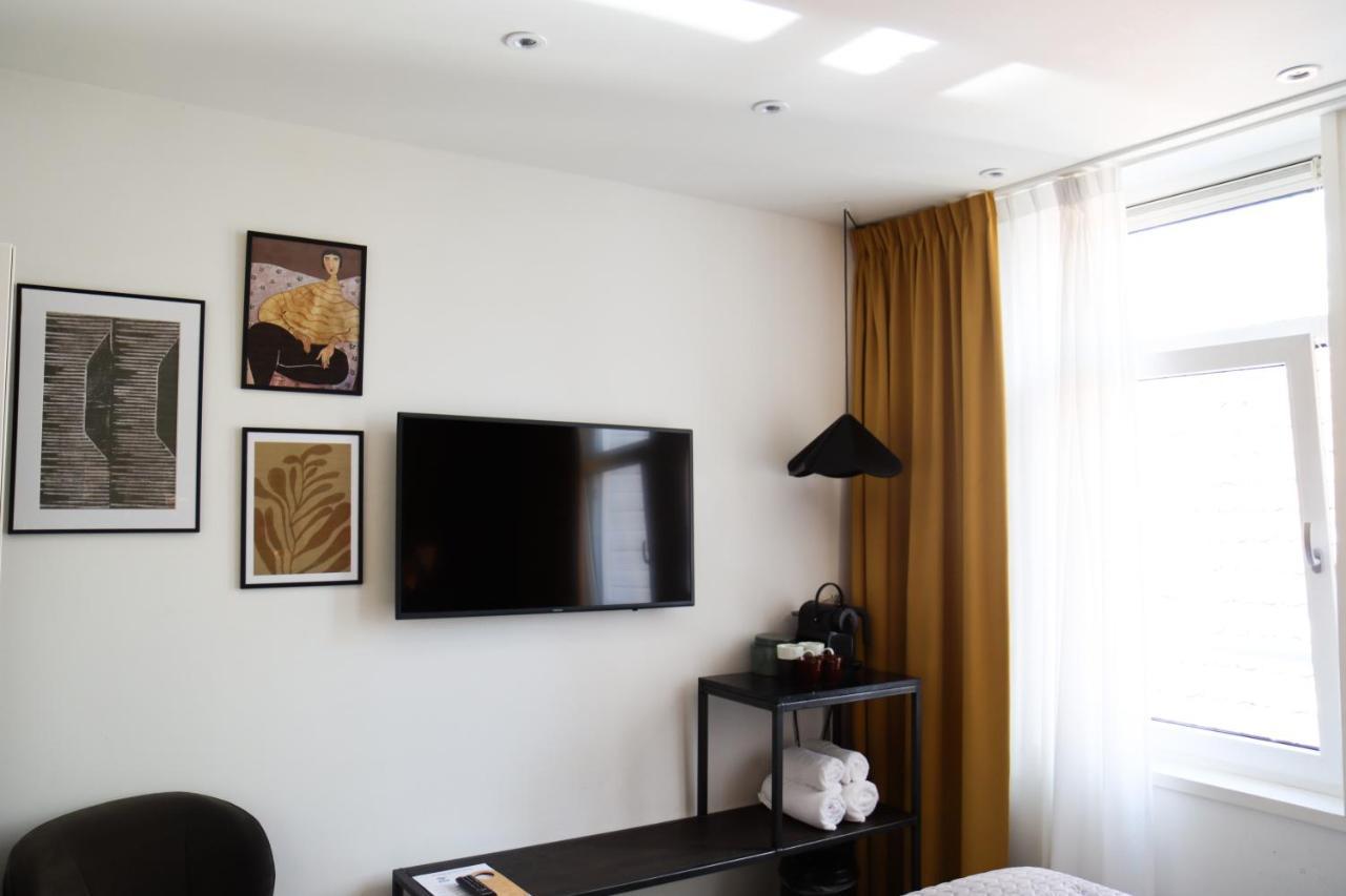 Hotel Dwars Амстердам Екстериор снимка