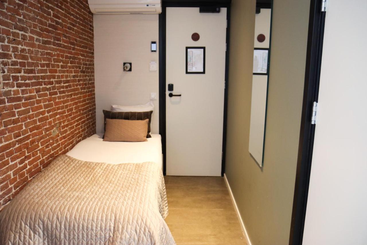 Hotel Dwars Амстердам Екстериор снимка