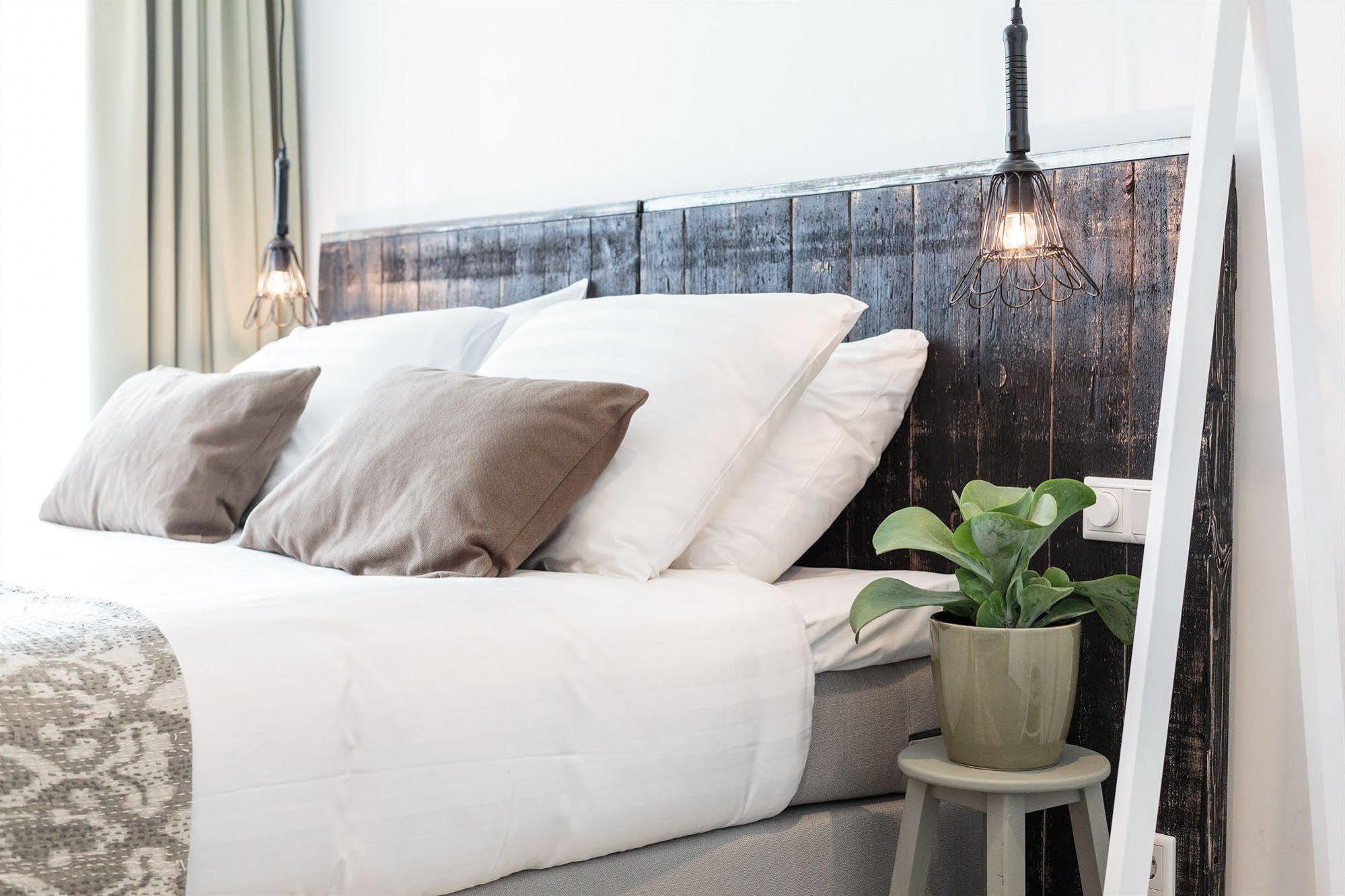 Hotel Dwars Амстердам Екстериор снимка